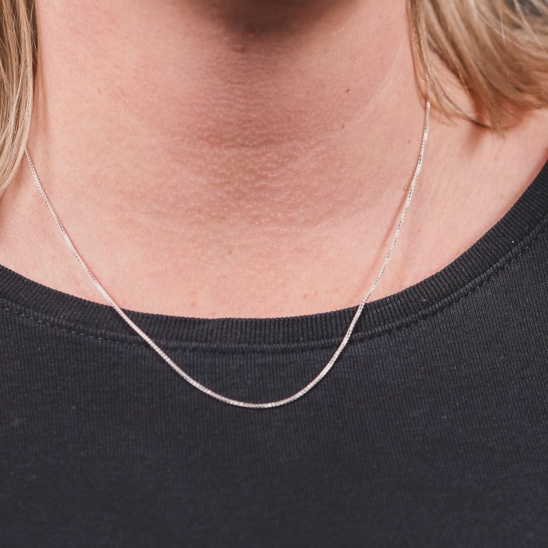 3751-stribrny 45 a 50